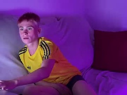 Screen Grab from twiinknico