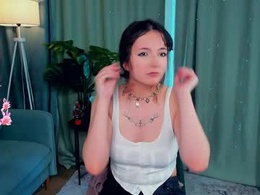 Screen Grab from twiladenoia