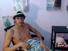 Screen Grab from twink_michaelxxx