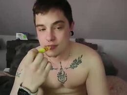 Screen Grab from twinkietbone