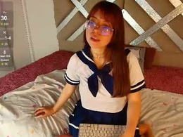 Screen Grab from uchiiky_doll
