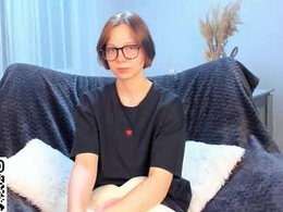 Screen Grab from umbravelour