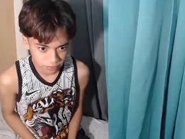 Screen Grab from ur_kencumxxx