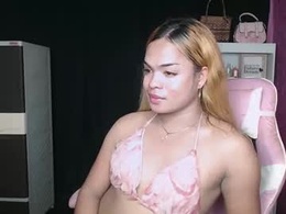 Screen Grab from ur_trans_cutie