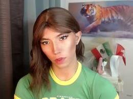 Screen Grab from urasianfairypirncessxx