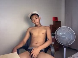 Screen Grab from urbeautiful_fucks