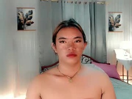 Screen Grab from urdreamgirl_arie
