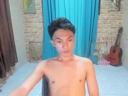 Screen Grab from urhotasian_johnfikexx