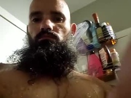 Screen Grab from urhukleberry69