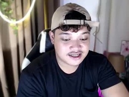 Screen Grab from urmilky_shooterxx