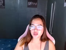 Screen Grab from urpinay_keanaxxx