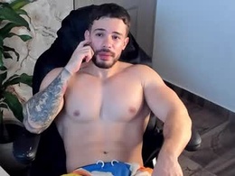 Screen Grab from valenthinoking
