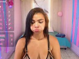 Screen Grab from valentina_cortezz
