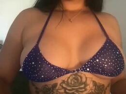 Screen Grab from valentinaaaaxxxx