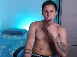 Screen Grab from valentinosex_1