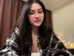 Screen Grab from valeriemanetta
