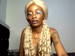 Screen Grab from veegee7