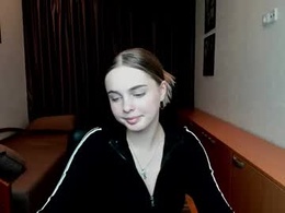 Screen Grab from velora_vyxen