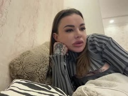 Screen Grab from velvetqueen99