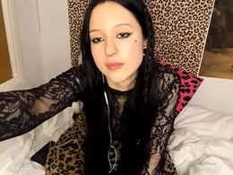 Screen Grab from velvetqueenx