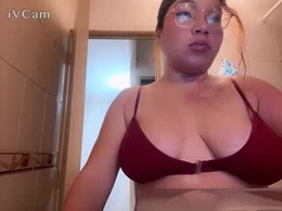 Screen Grab from vicky_264005