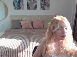 Screen Grab from viellee