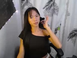 Screen Grab from viinseeey_cum69