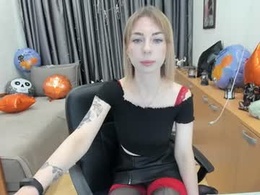 Screen Grab from vikyyhotty