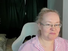 Screen Grab from violasmithh