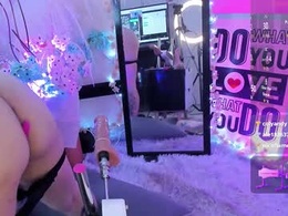 Screen Grab from violet_monsalve