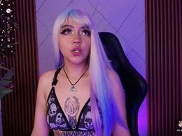 Screen Grab from violettenoi