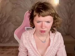 Screen Grab from violetxdesire