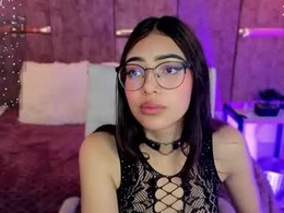 Screen Grab from viollettebylyly