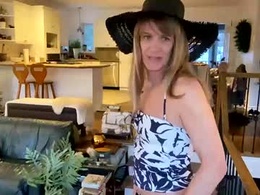 Screen Grab from viviannexxx2022