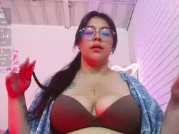 Screen Grab from vixen_tay1
