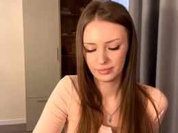 Screen Grab from vyxora_moon