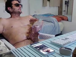 Screen Grab from whereisthehugo