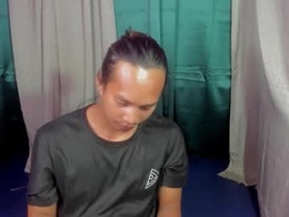 Screen Grab from whispering_ering