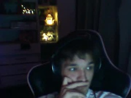 Screen Grab from whitekingg