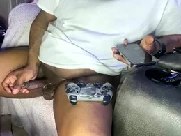 Screen Grab from x__kingjamesjones