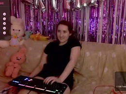 Screen Grab from x_purr_agatha_x