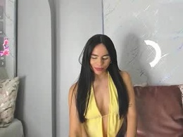 Screen Grab from xalissonbabyx