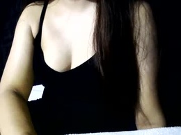 Screen Grab from xasianhoneyleex