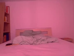 Screen Grab from xcallherstellax