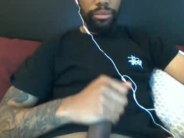 Screen Grab from xjonathanxgx