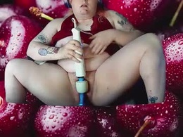 Screen Grab from xocherryontopxoxo