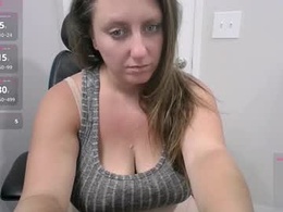 Screen Grab from xodaniellesmith