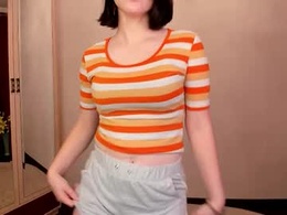 Screen Grab from xolunaxxx