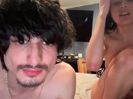 Screen Grab from xxnikki_nicolexx