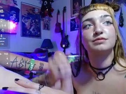 Screen Grab from xxsinfulangelxx